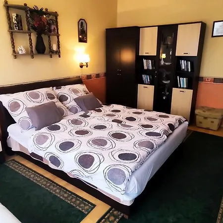 Papp Apartmanhaz Apartamento *