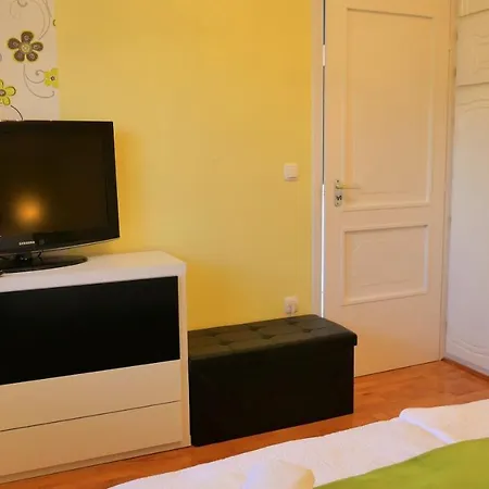 Papp Apartmanhaz Apartamento Vonyarcvashegy