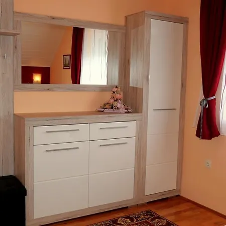 Papp Apartmanhaz *